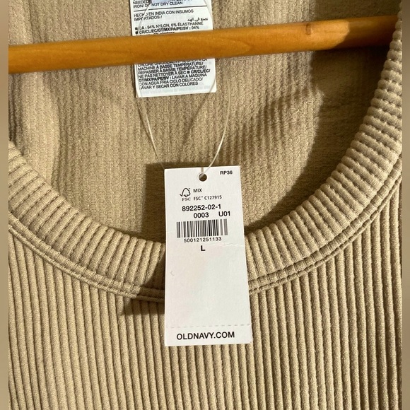 Fitted Seamless Ribbed Tank Тор - Picture 11 of 11